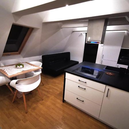 Ferienwohnung Chillout Apart In The Attic Löwenberg in Schlesien Exterior foto